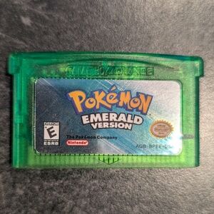 Nintendo GBA Pokémon Emerald Version